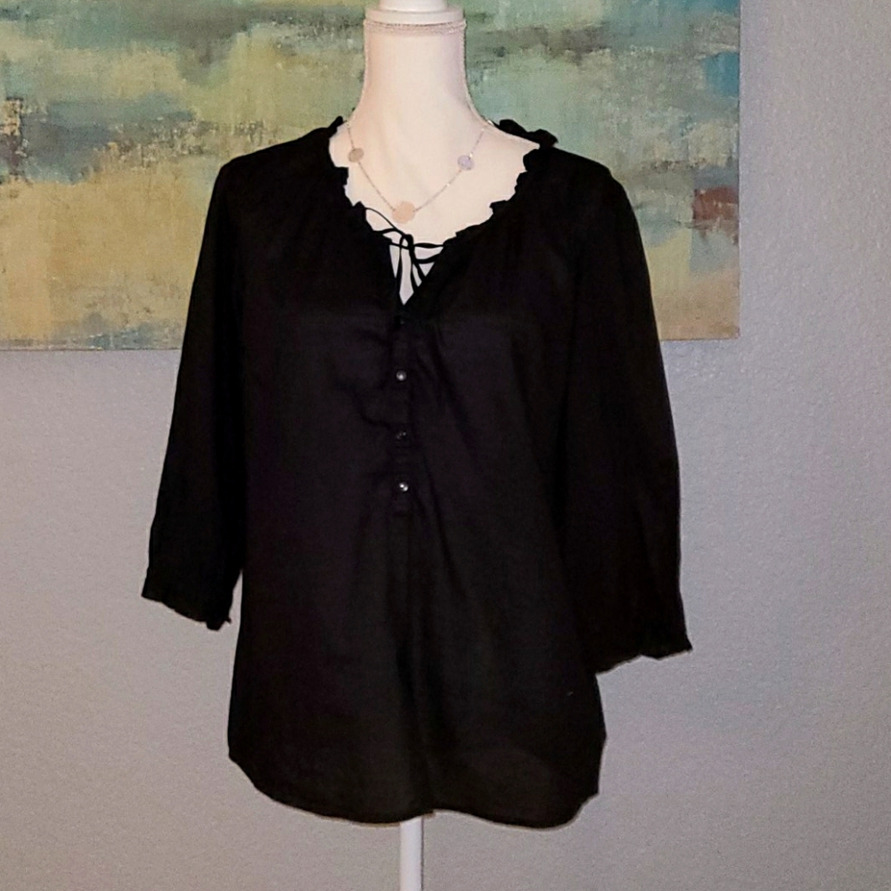 Lightweight black top